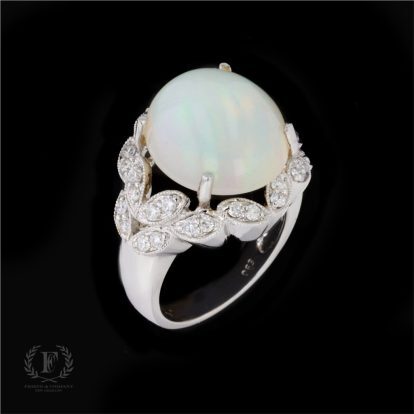 18K WHITE GOLD OPAL DIAMOND ESTATE COCKTAIL RING
