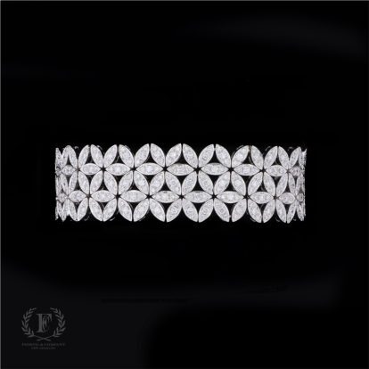 ANTIQUE 18K WHITE GOLD FLORAL INSPIRED DIAMOND BRACELET