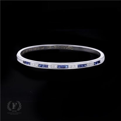 18K WHITE GOLD DIAMOND SAPPHIRE ESTATE BANGLE