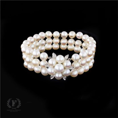 SIXTIES STYLE THREE STRAND DIAMOND PEARL BRACELET